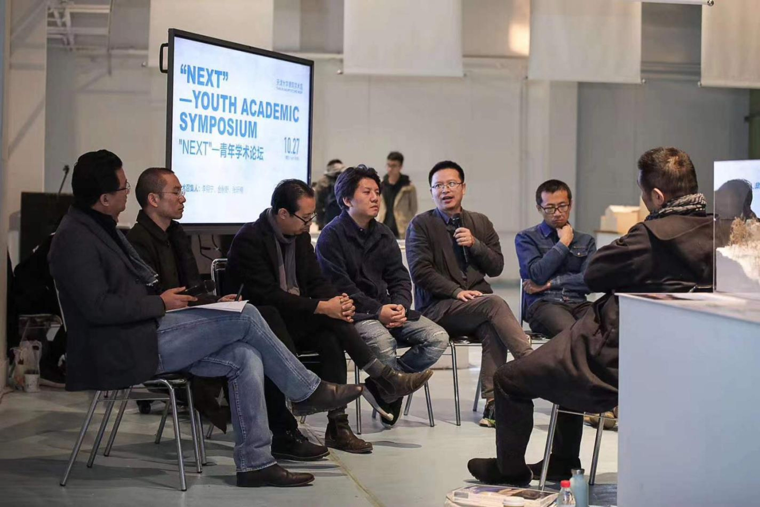 王子耕は天津大学学術週間「NEXTー青年建築家展」に招聘され、基調講演発表